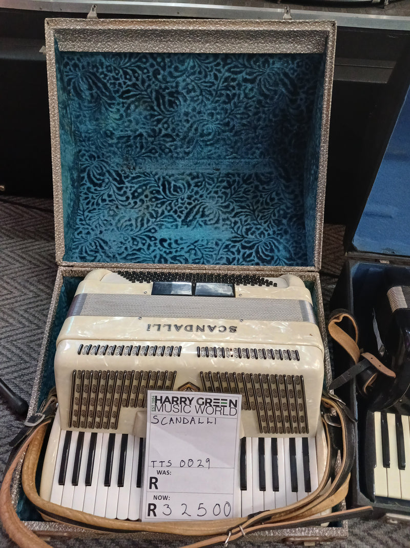 SCANDALLI ACCORDION WITH CASE - SECOND HAND