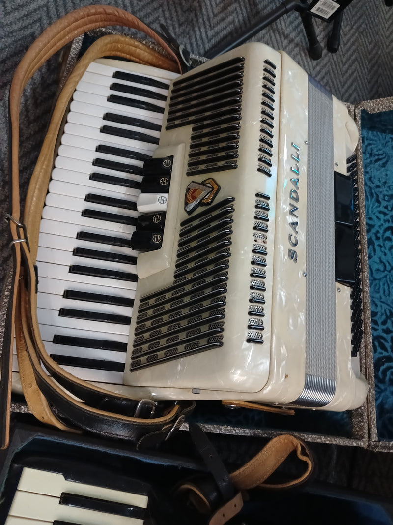 SCANDALLI ACCORDION WITH CASE - SECOND HAND