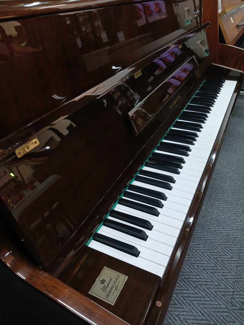 SAMICK IMPERIAL GERMAN SCALE UPRIGHT PIANO (REFURBISHED) - SECOND HAND